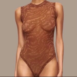 SKIMS Latte Swirl Mockneck Summer Mesh Brown Logo Bodysuit